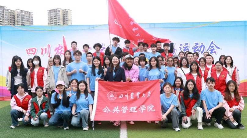 图示, 示意图
中度可信度描述已自动生成